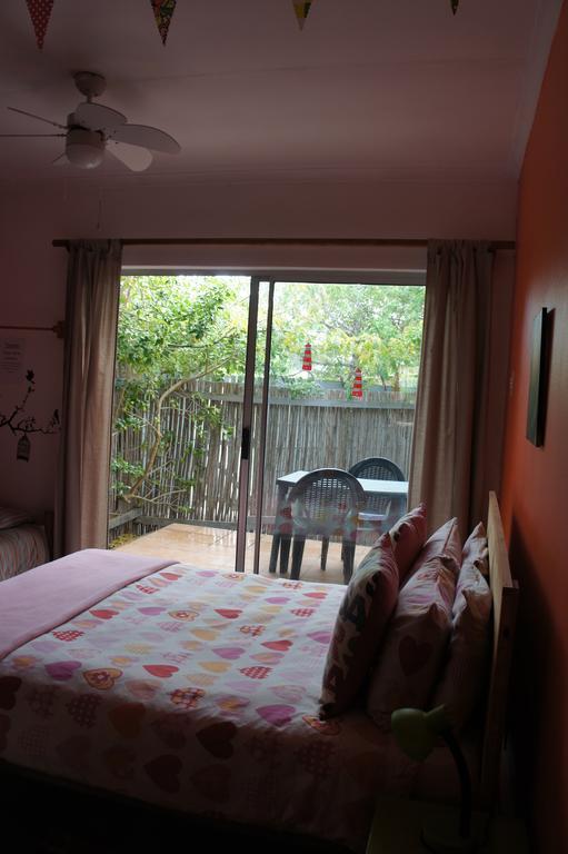 Cape Agulhas Backpackers Hostel Struisbaai Bilik gambar