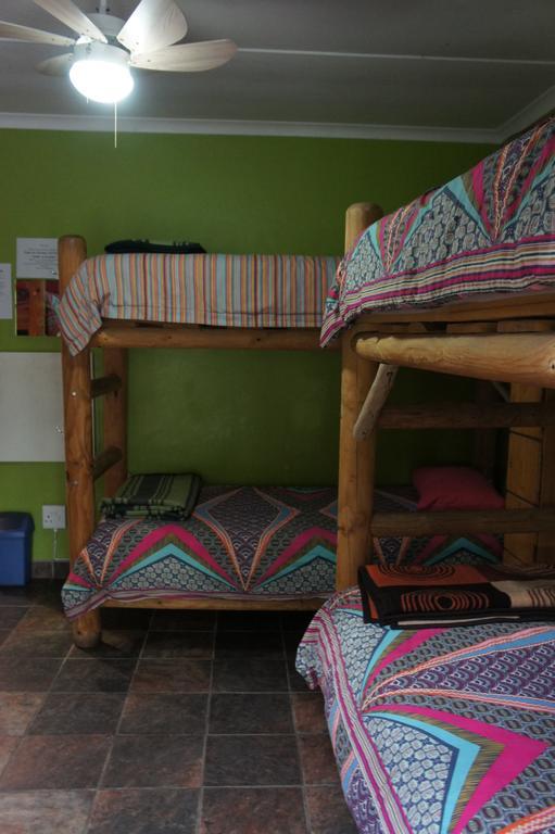 Cape Agulhas Backpackers Hostel Struisbaai Bilik gambar